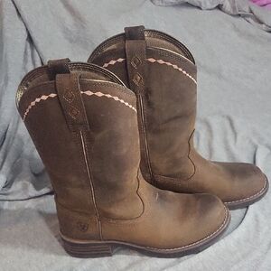 Ariat Unbridled Roper Boots
